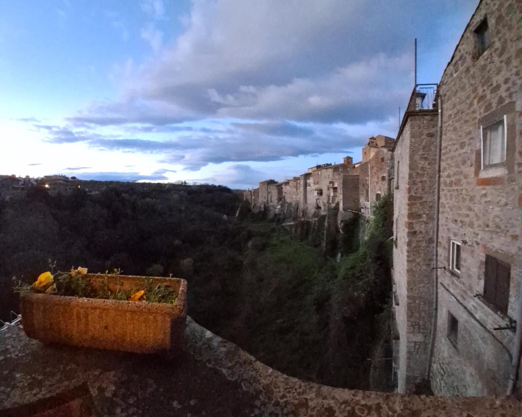 Sospesi Nel Borgo Vitorchiano Exterior photo