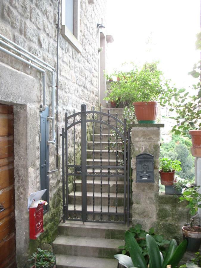 Sospesi Nel Borgo Vitorchiano Exterior photo